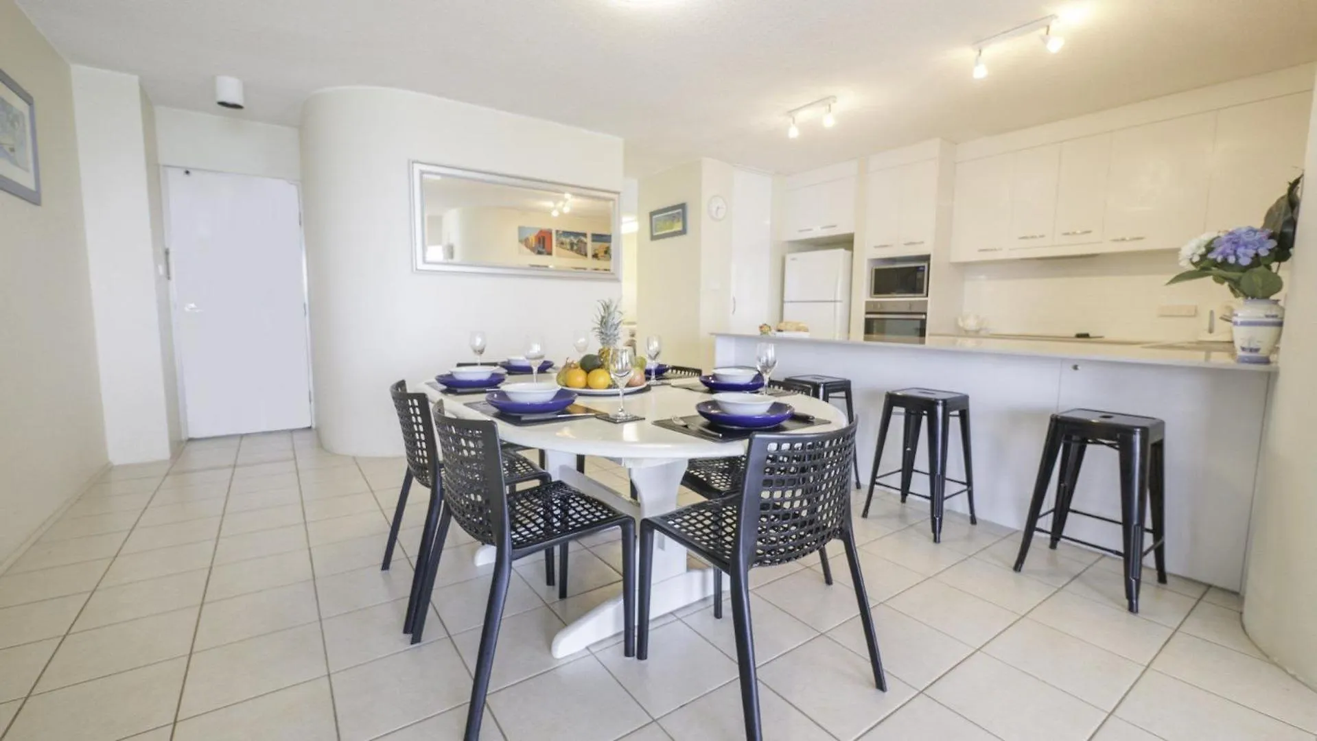 Monterey Lodge Unit 16 27 Warne Terrace Kings Beach Caloundra 0*,