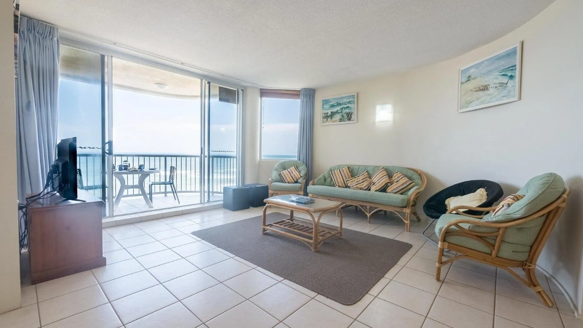 Monterey Lodge Unit 16 27 Warne Terrace Kings Beach Caloundra