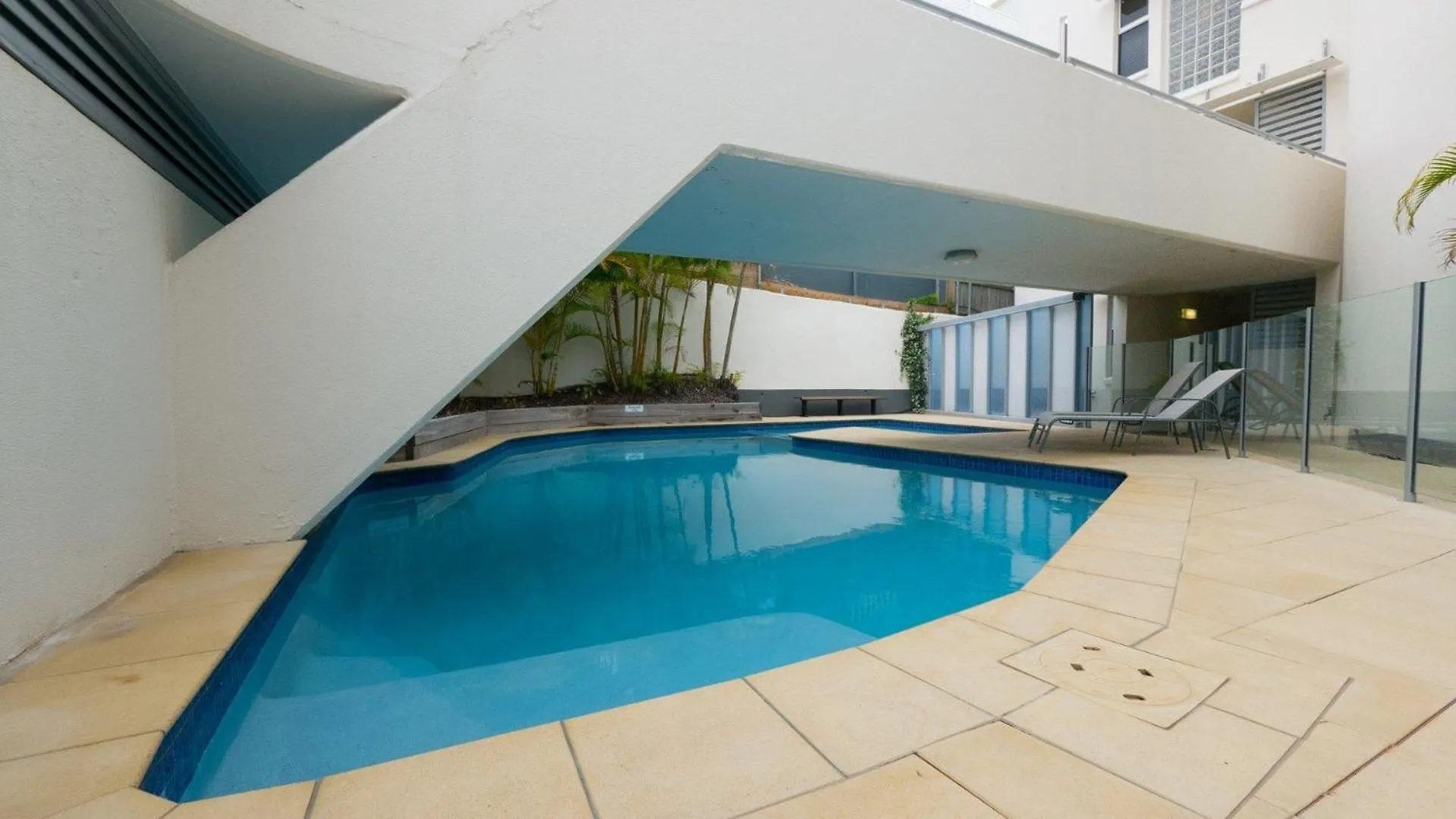 Monterey Lodge Unit 16 27 Warne Terrace Kings Beach 칼론드라 오스트레일리아